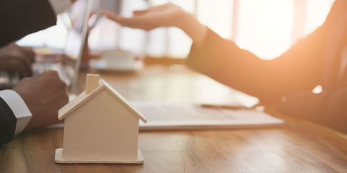 龍湖物業(yè) 暫未上市，但已孵出兩只“金鳳凰”